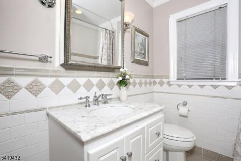 15 Everett Terrace Fair Lawn NJ 07410