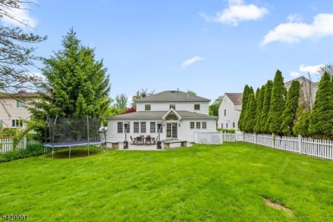 33 Exeter Road Millburn NJ 07078