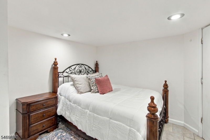 2 Eagle Terrace West Orange NJ 07052