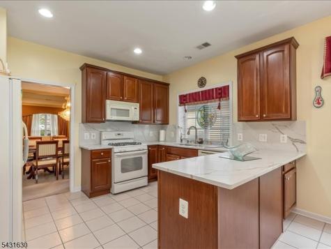 515 Crossfields Lane Franklin NJ 08873
