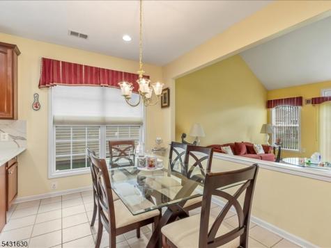 515 Crossfields Lane Franklin NJ 08873