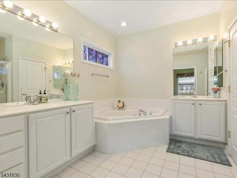 515 Crossfields Lane Franklin NJ 08873