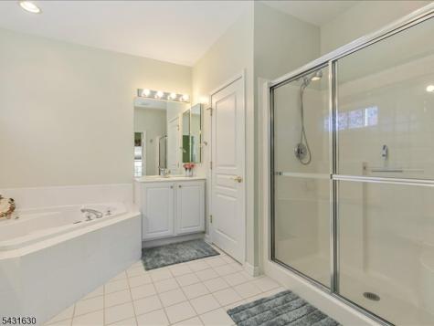 515 Crossfields Lane Franklin NJ 08873