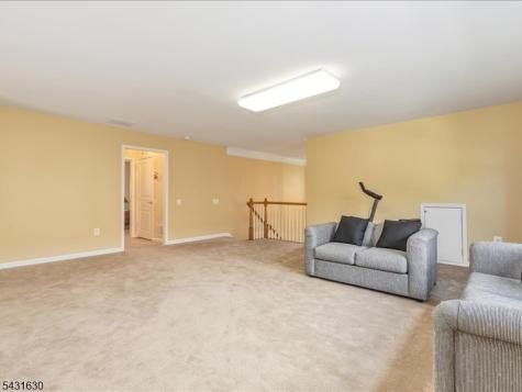 515 Crossfields Lane Franklin NJ 08873