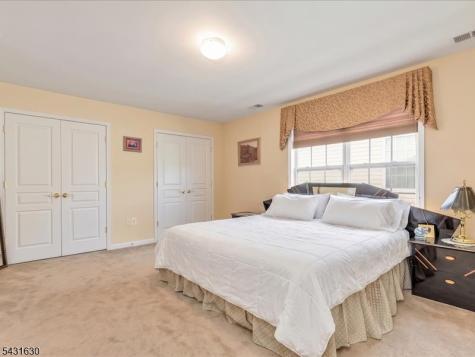 515 Crossfields Lane Franklin NJ 08873