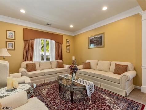 515 Crossfields Lane Franklin NJ 08873