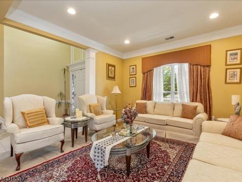 515 Crossfields Lane Franklin NJ 08873
