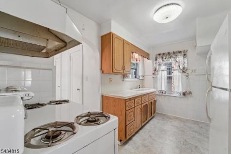 124 Walker Road West Orange NJ 07052