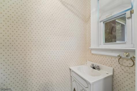 124 Walker Road West Orange NJ 07052