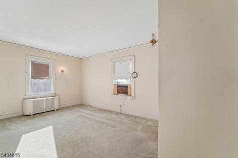 124 Walker Road West Orange NJ 07052