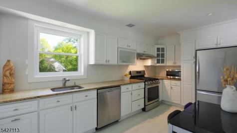 221 Ayliffe Avenue Westfield NJ 07090