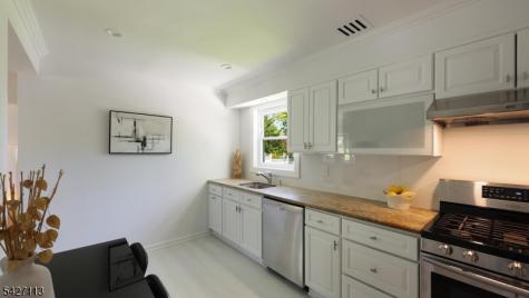 221 Ayliffe Avenue Westfield NJ 07090