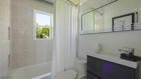 221 Ayliffe Avenue Westfield NJ 07090