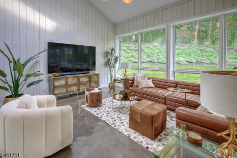 2 Hunters Glen Mendham NJ 07931