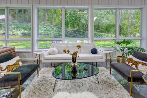 2 Hunters Glen Mendham NJ 07931