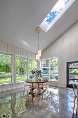 2 Hunters Glen Mendham NJ 07931
