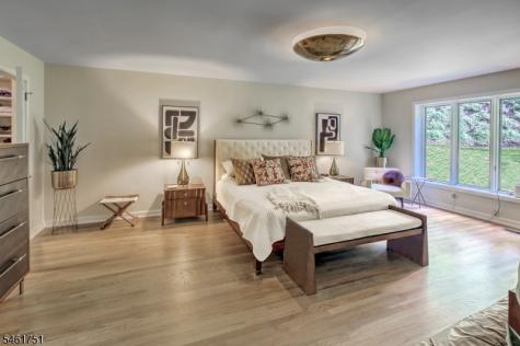 2 Hunters Glen Mendham NJ 07931
