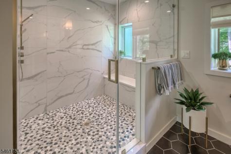 2 Hunters Glen Mendham NJ 07931