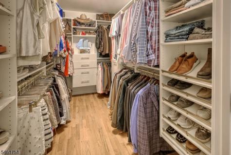 2 Hunters Glen Mendham NJ 07931