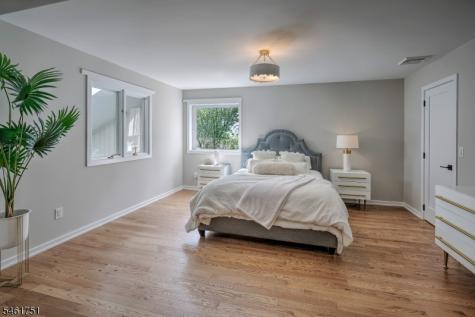 2 Hunters Glen Mendham NJ 07931