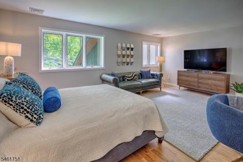 2 Hunters Glen Mendham NJ 07931