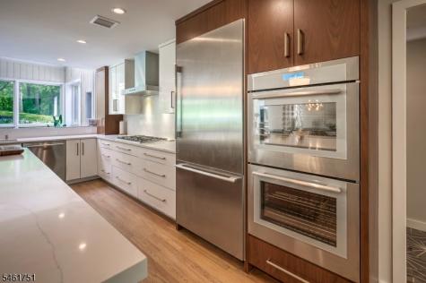 2 Hunters Glen Mendham NJ 07931