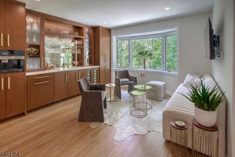 2 Hunters Glen Mendham NJ 07931