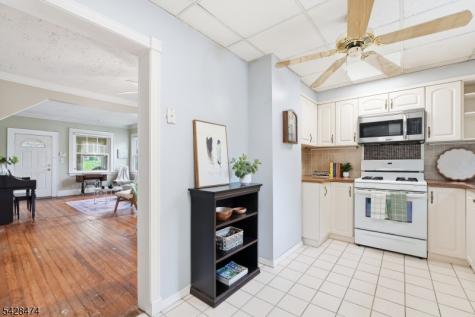 144 Crestwood Avenue Nutley NJ 07110