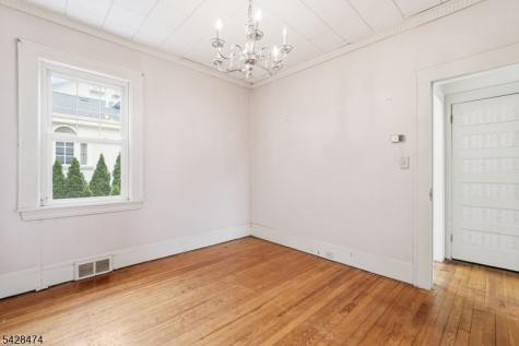 144 Crestwood Avenue Nutley NJ 07110