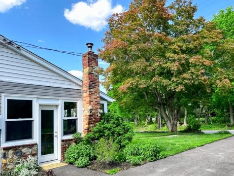 109 Garrison Road Harmony NJ 08865