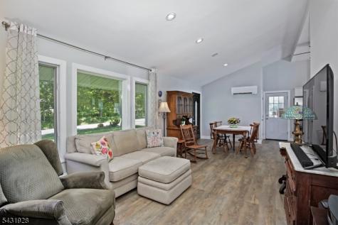109 Garrison Road Harmony NJ 08865