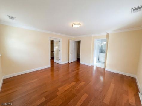 10 Liberty Lane Franklin NJ 08873