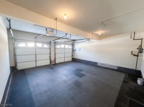 10 Liberty Lane Franklin NJ 08873
