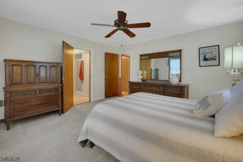 179 Oaks Road Long Hill NJ 07946
