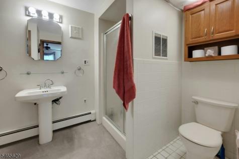 179 Oaks Road Long Hill NJ 07946