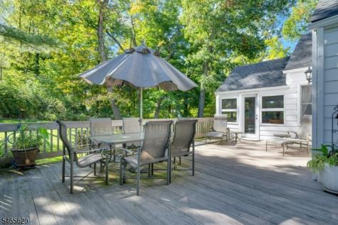 179 Oaks Road Long Hill NJ 07946