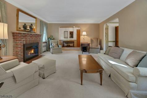 179 Oaks Road Long Hill NJ 07946