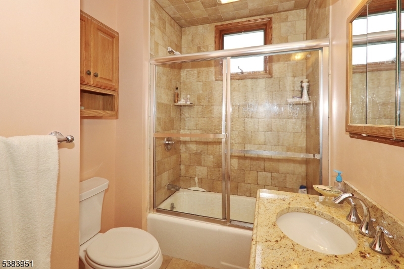 728 30WYOMING Avenue Elizabeth NJ 07208