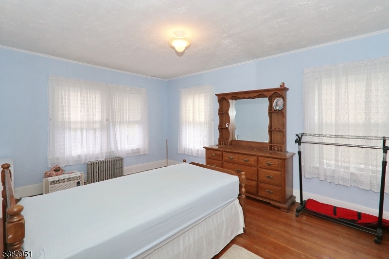 728 30WYOMING Avenue Elizabeth NJ 07208