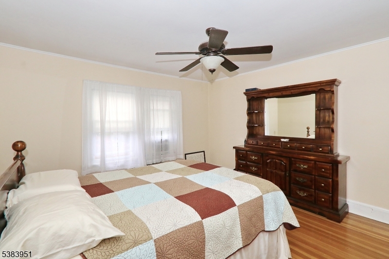 728 30WYOMING Avenue Elizabeth NJ 07208
