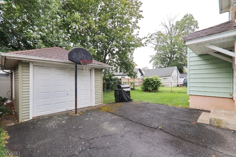728 30WYOMING Avenue Elizabeth NJ 07208