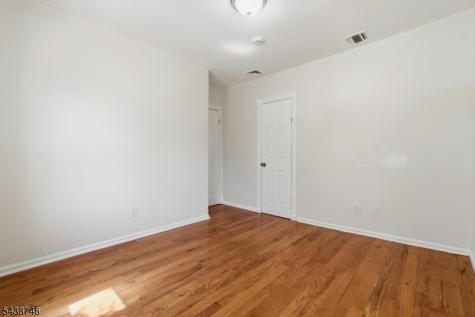 35 Grand Avenue Newark NJ 07106