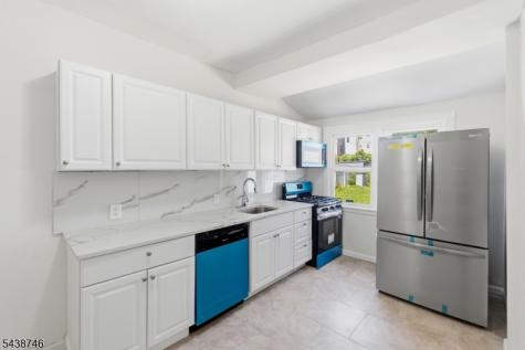 35 Grand Avenue Newark NJ 07106