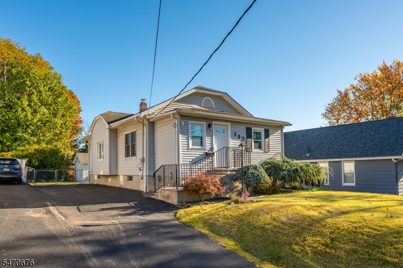 132 Coeyman Avenue Nutley NJ 07110