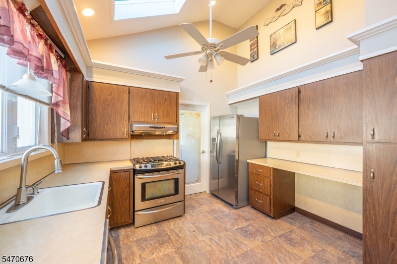 132 Coeyman Avenue Nutley NJ 07110