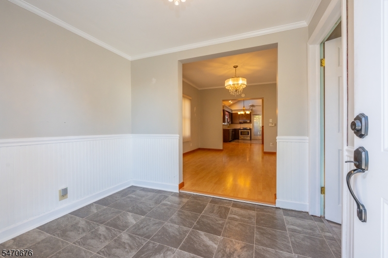 132 Coeyman Avenue Nutley NJ 07110