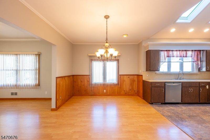 132 Coeyman Avenue Nutley NJ 07110