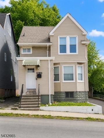1086 18TH Avenue Newark NJ 07106