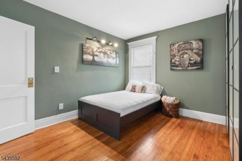 276 E 32nd Street Paterson NJ 07504