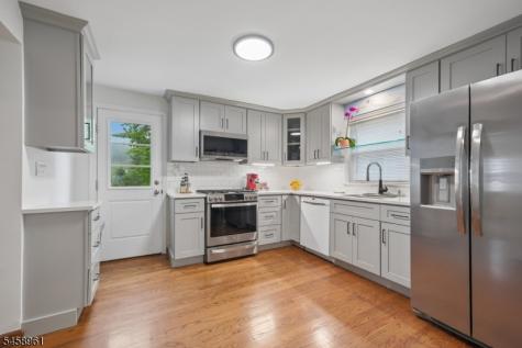 373 Saint Cloud Avenue West Orange NJ 07052